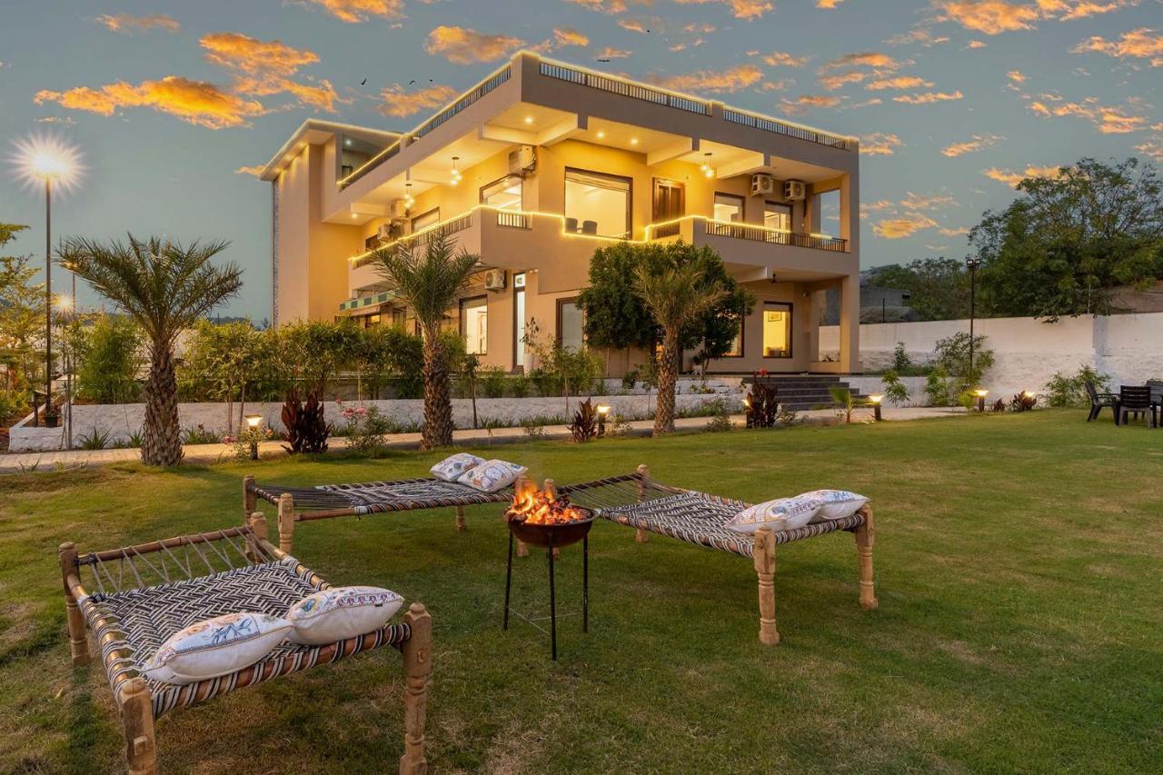 Brookvale Manor By Stayvista - Private Pool Haven With Endless Views & Indoor Fun Sohna Exterior photo