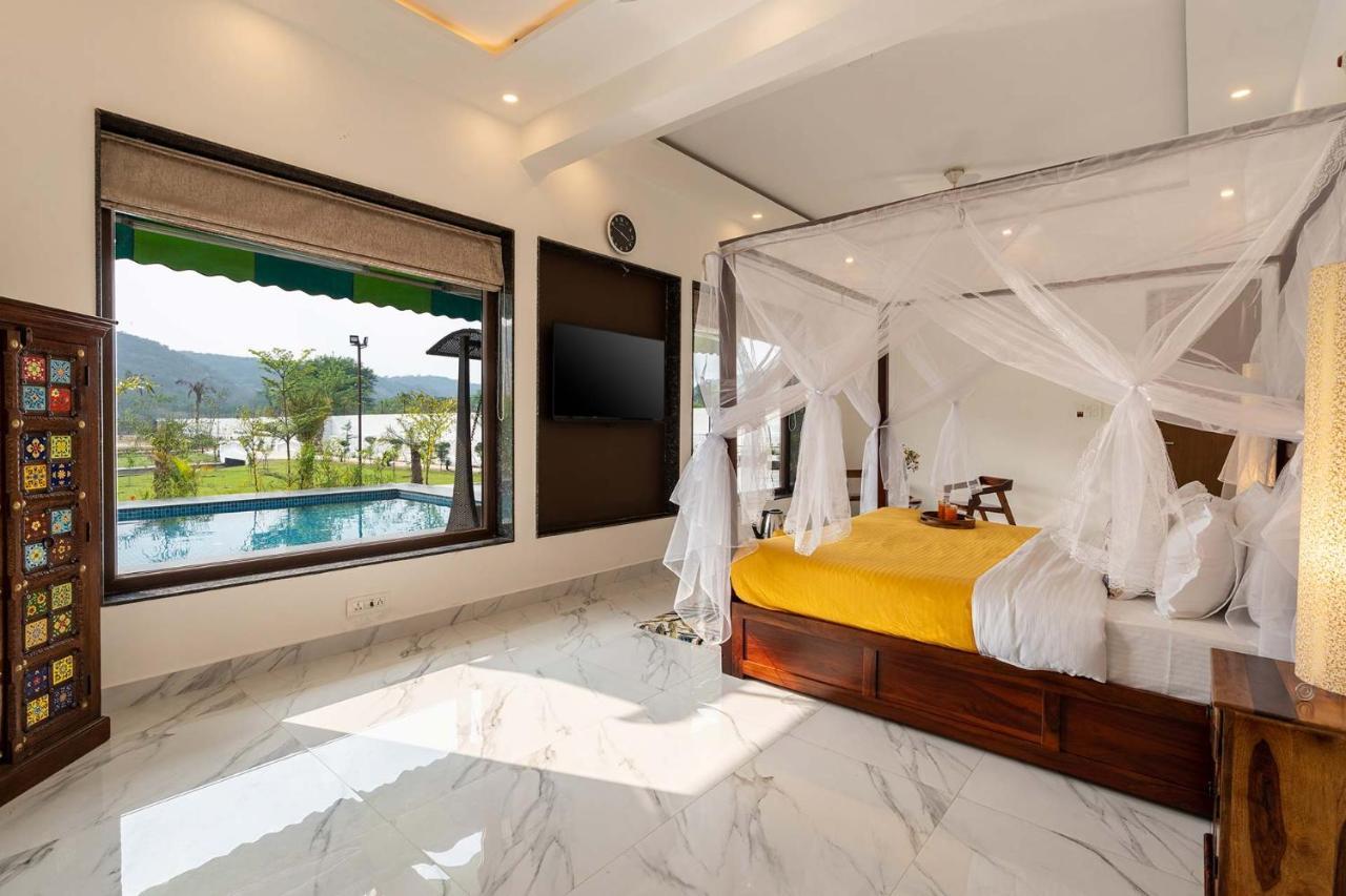 Brookvale Manor By Stayvista - Private Pool Haven With Endless Views & Indoor Fun Sohna Exterior photo