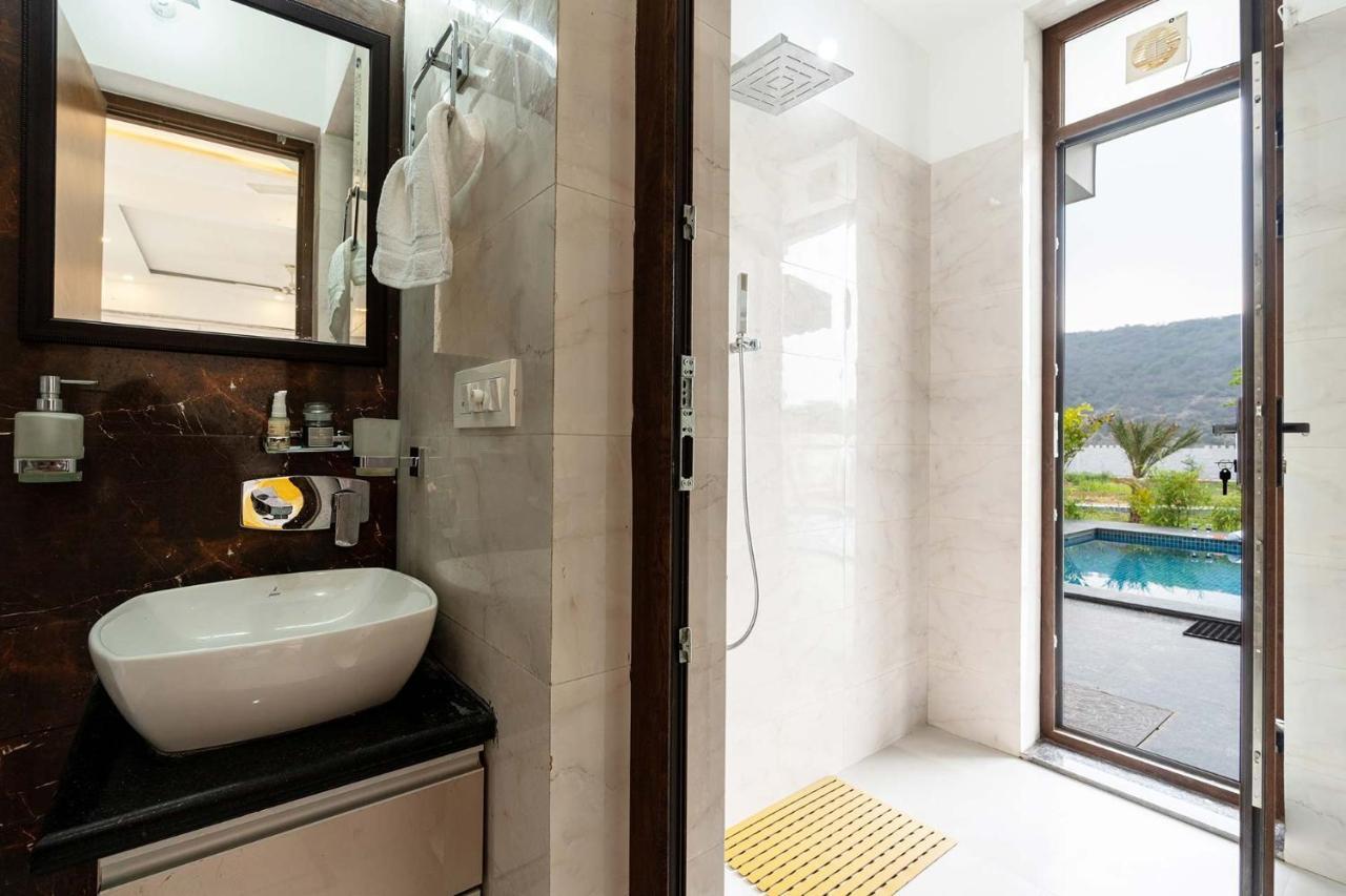 Brookvale Manor By Stayvista - Private Pool Haven With Endless Views & Indoor Fun Sohna Exterior photo